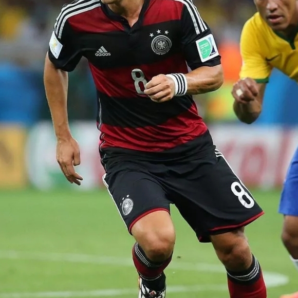 Adidas Germany Mesut Ozil #8 2014 World cup away jersey rare XL - Picture 2 of 14